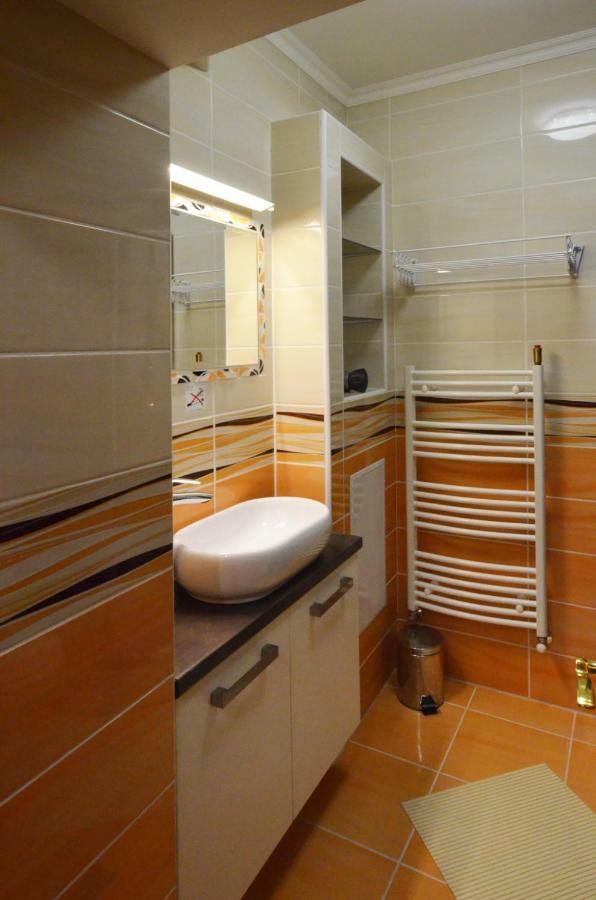 Апартаменти Bathory Apartman Еґер Екстер'єр фото